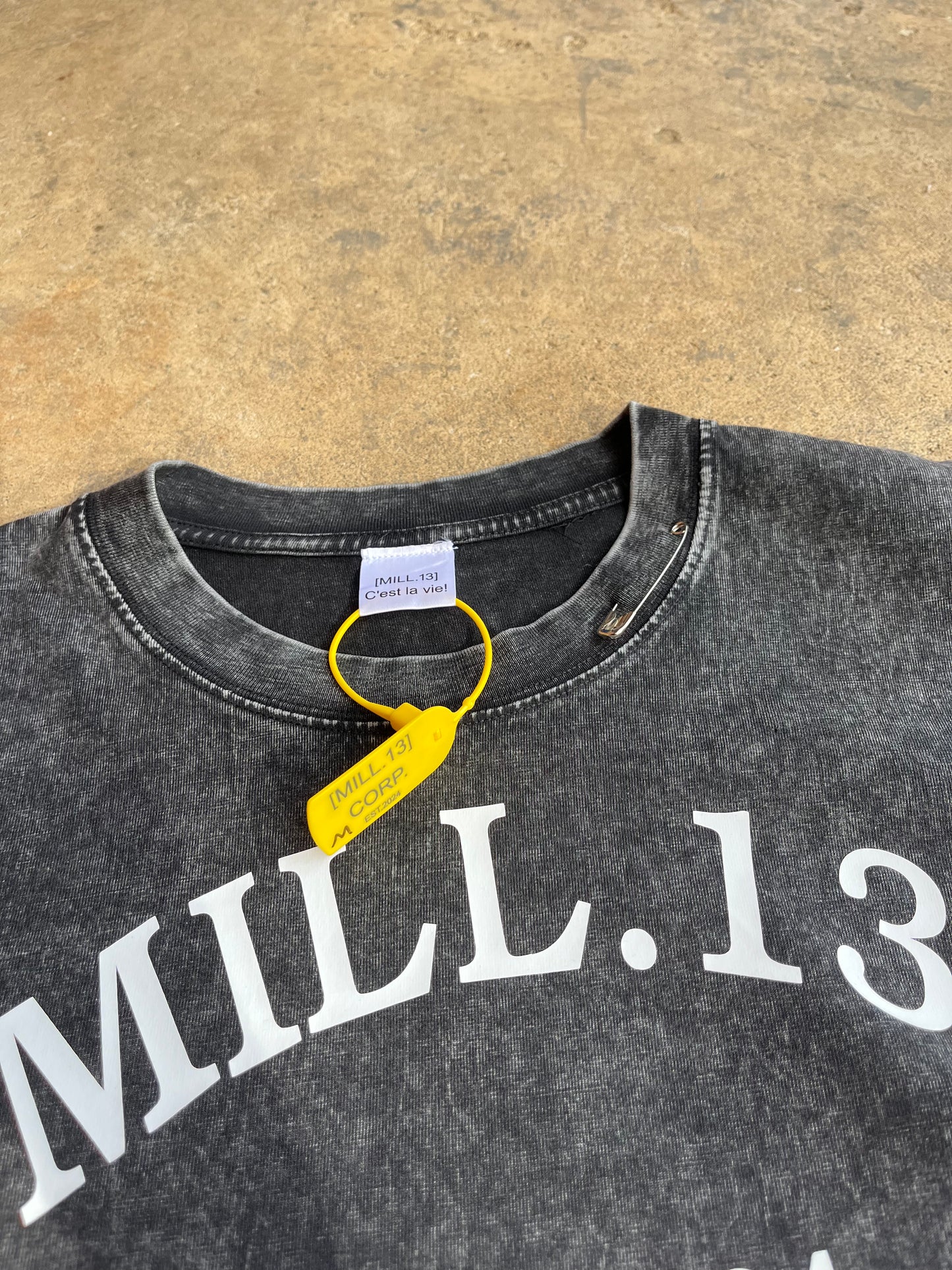 [MILL13] Arched Gray T-Shirt